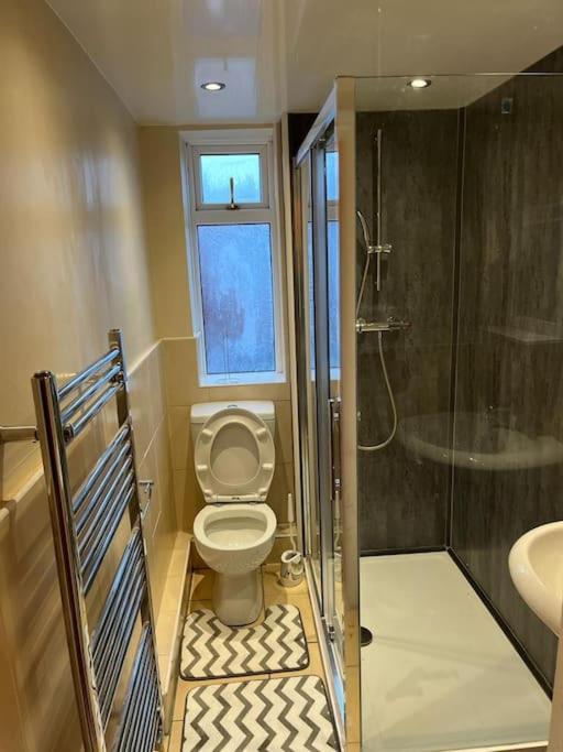 Ovington Grove 2 Fully Equipped Kitchen Free Parking 3 Bedrooms Netflix Ньюкасл-апон-Тайн Экстерьер фото