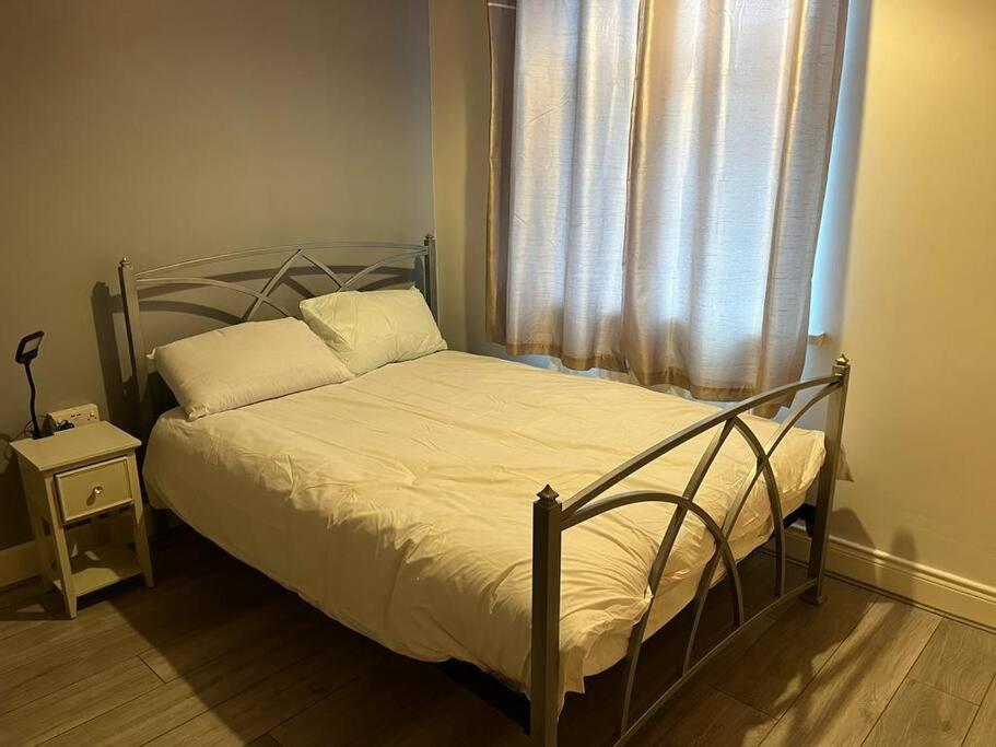 Ovington Grove 2 Fully Equipped Kitchen Free Parking 3 Bedrooms Netflix Ньюкасл-апон-Тайн Экстерьер фото